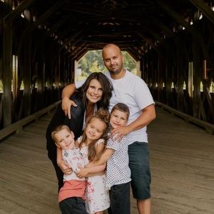 Meet your Posher, Cassandra